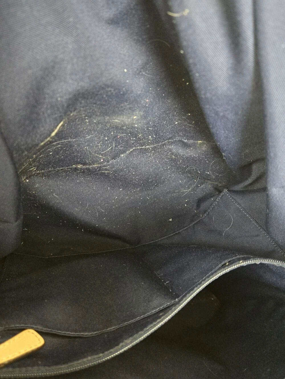 Coach Peyton Dream Signature Tote Bag Leather Navy. Damaged. Flaws!!!‎